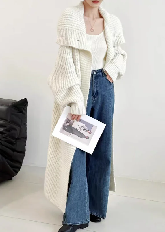 Short Design Boutique White Peter Pan Collar Button Woolen Knit Cardigan Winter