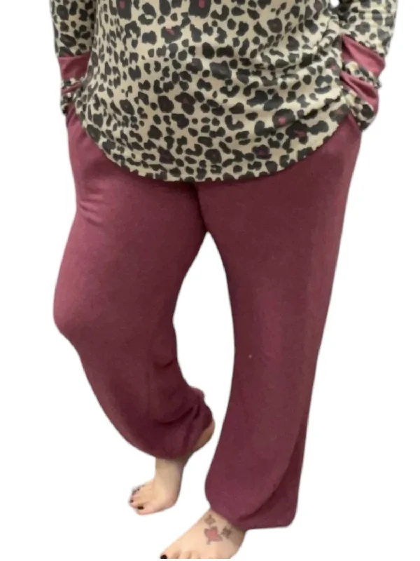 Elegant Design Pullover Jogger In Mauve