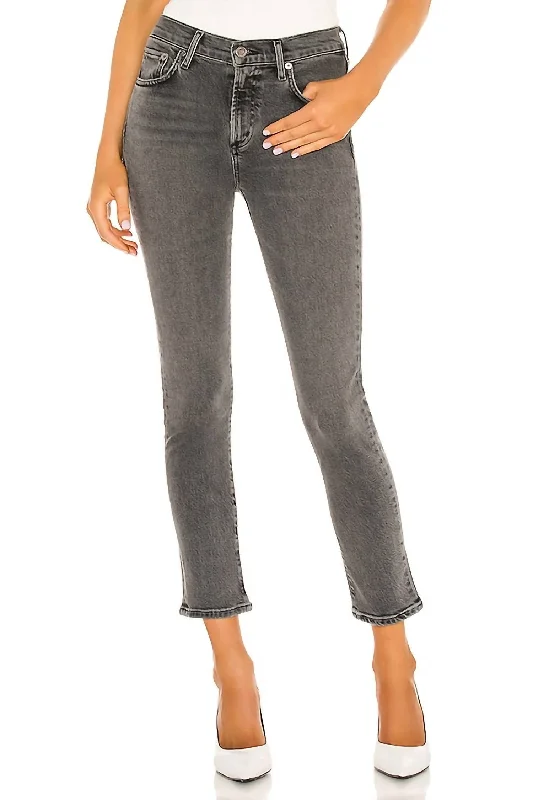 Urban Style Toni Mid Rise Straight Jeans In Ceremony