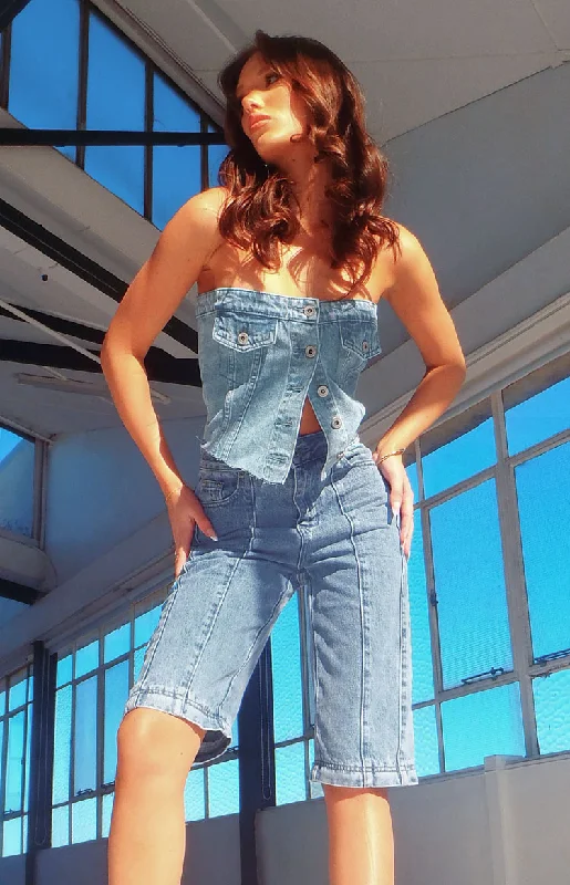 Stylish Comfort The Phoebe Mid Wash Denim Jeans to Jorts