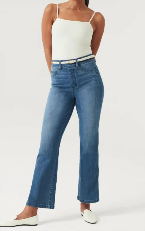 Warm Atmosphere Kick Flare Jeans In Vintage Indigo