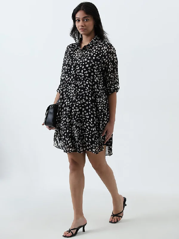 Luxury And Elegant Gia Black Animal Printed Shirt Dress