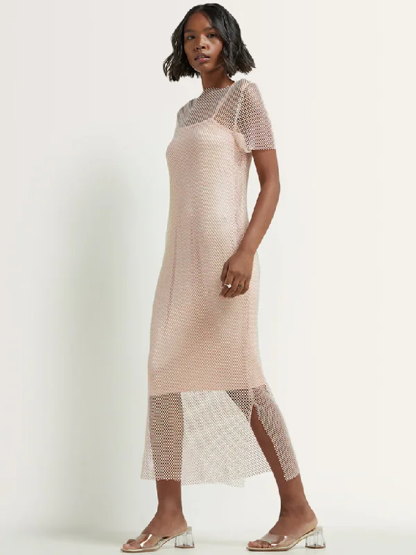 Fashionable Ease Nuon Light Pink Mesh Embellished Straight Dress with Inner