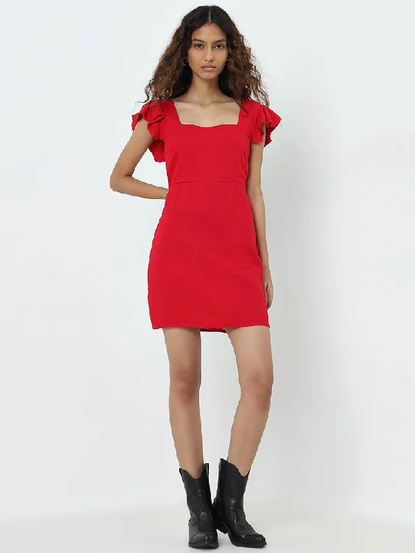 Practical Style Nuon Red Knot-Detailed A-Line Cotton Dress
