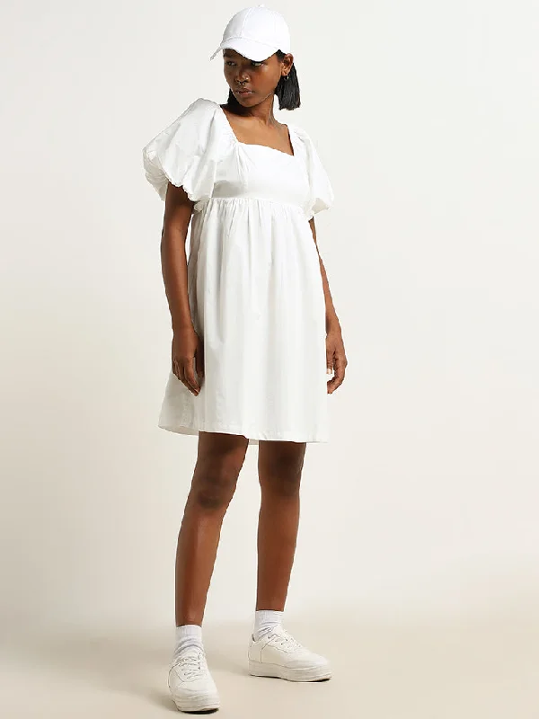 Simple Solid Color Nuon White Empire-Line Cotton Dress
