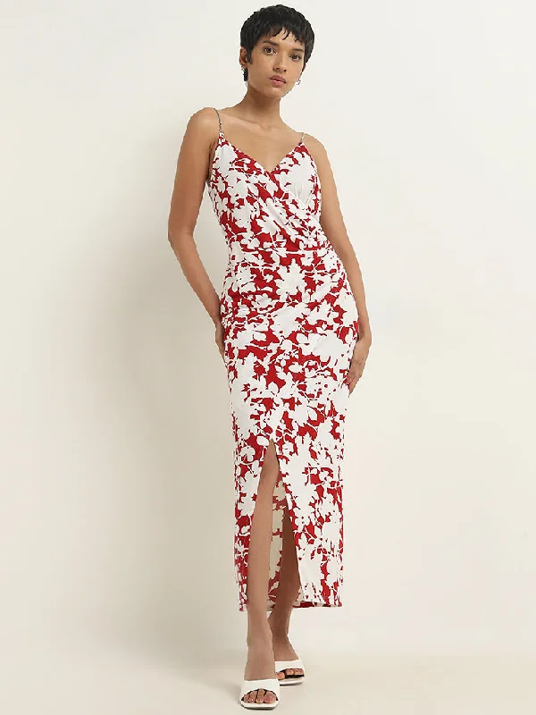 Carefree Style Wardrobe Red Floral Printed Slip Dress