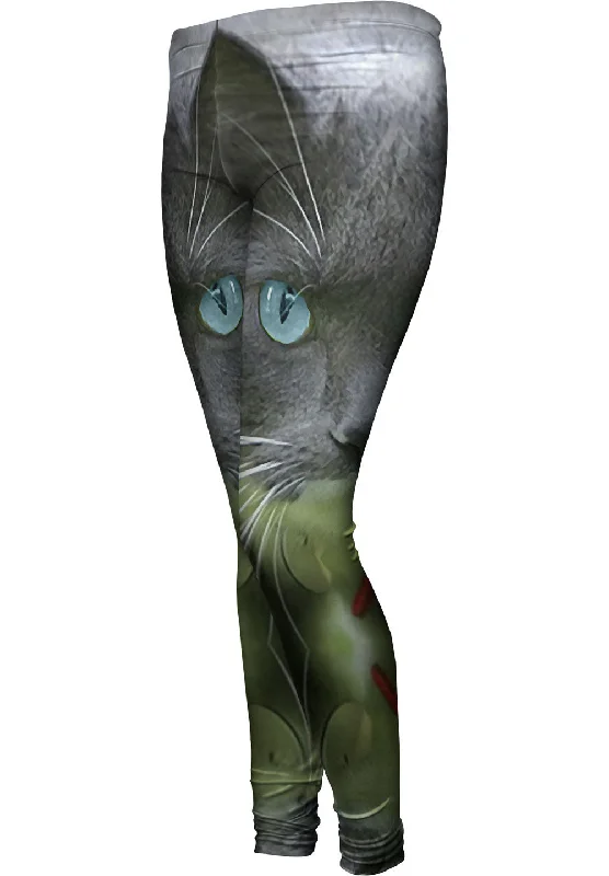 Bottom And Versatile Smokey Cat
