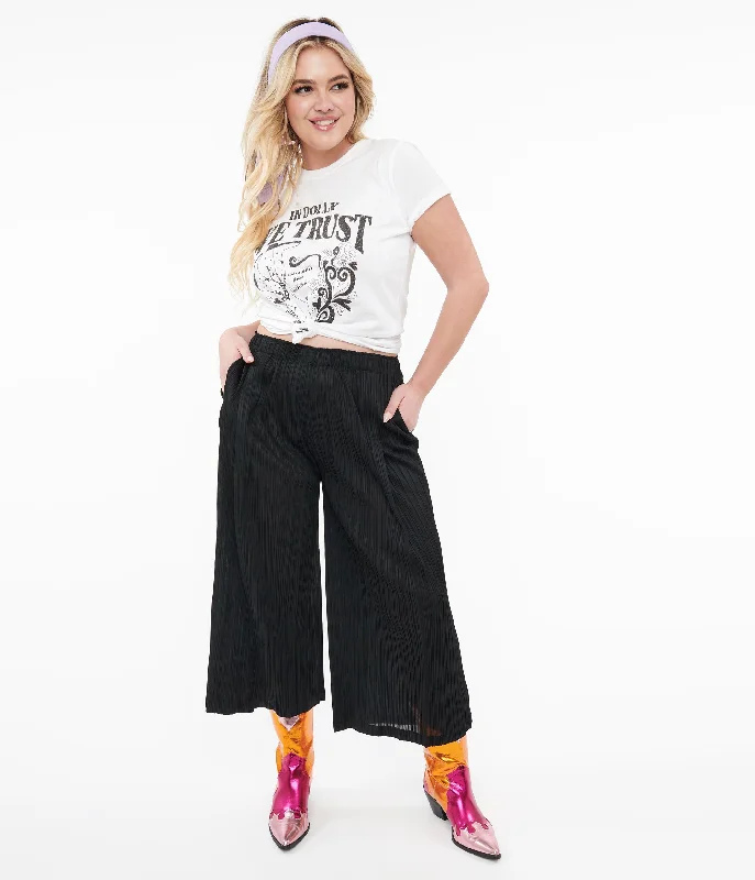 Cozy Essentials Wear Black Pleated Cropped Pants