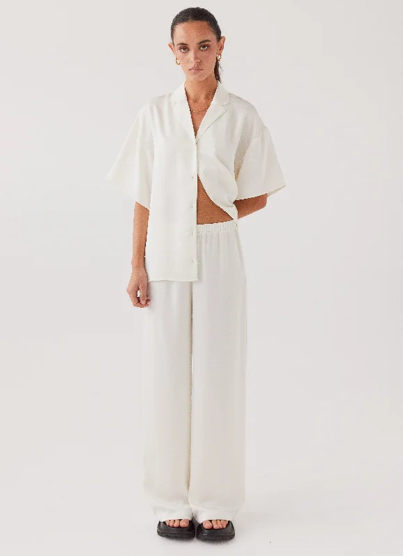 Easygoing Outfits Palm Cove Satin Pants - Pearl Dove