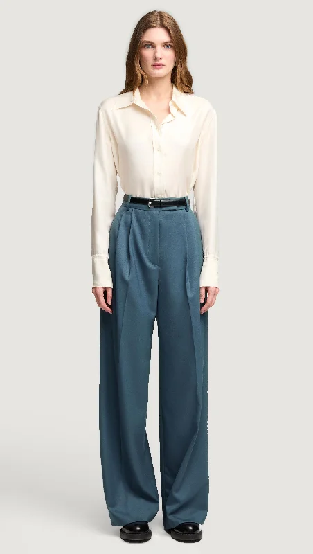 Quality Tailoring Pleated Trouser in Seasonless Wool | Stone Blue