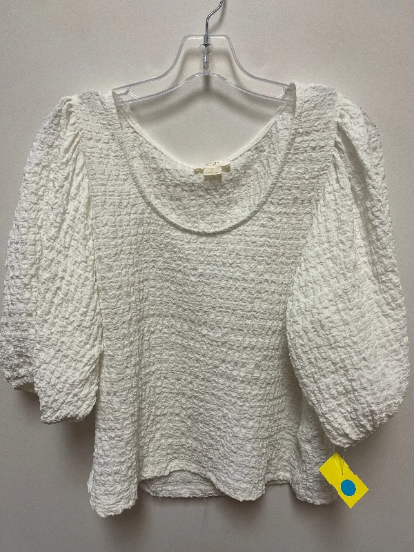 Modern Chic Top Short Sleeve By Maeve In White, Size: 1x