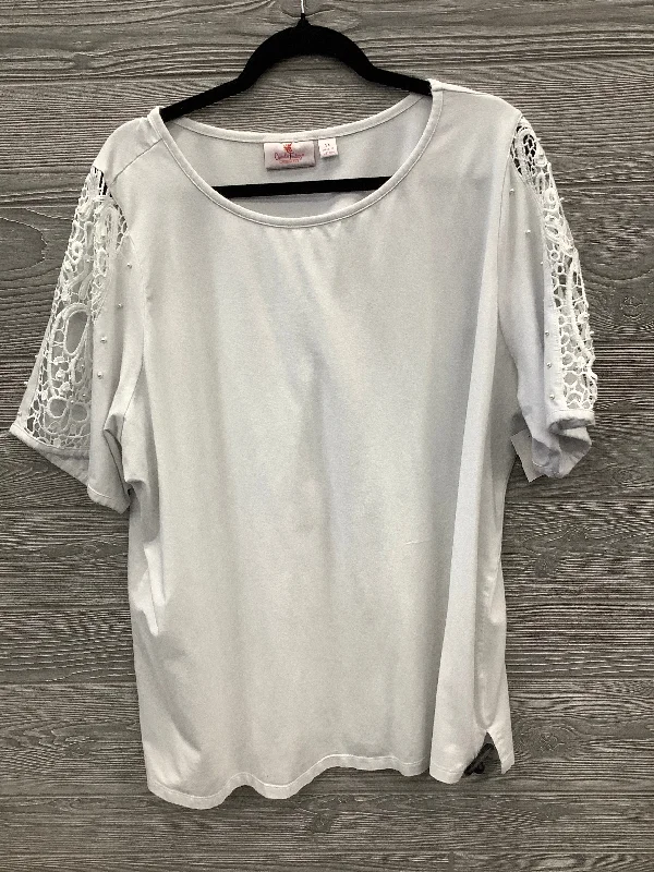 Trendy Looks Top Short Sleeve By Quaker Factory In White, Size: 3x