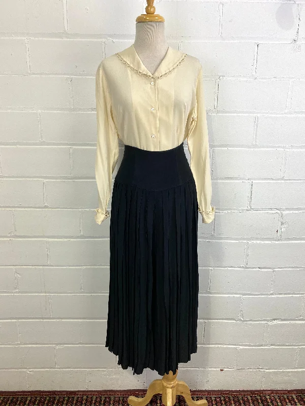 Editorial Design Vintage 1990s Black Pleated Designer Culottes, W30