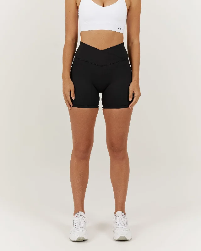 Casual Wear BALANCE LIVE SHORTS - BLACK