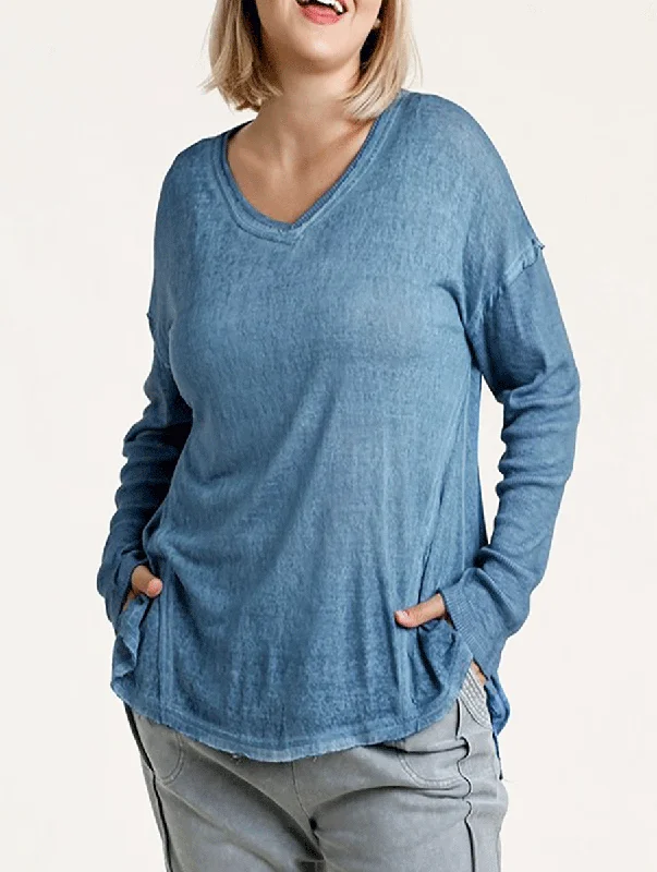 Comfortable Fitwear Curvy Katie Long Sleeve Top in Denim