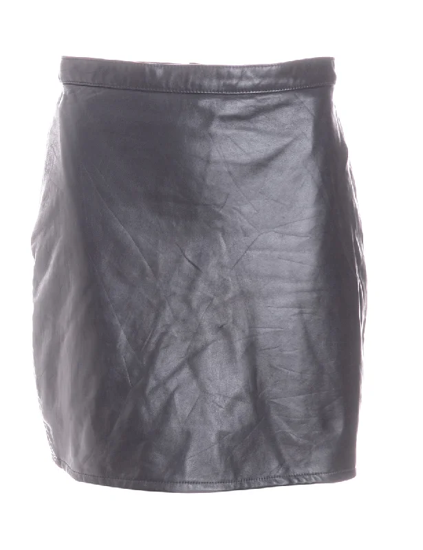 Relaxed Chic Label Roxy Mini Leather Skirt