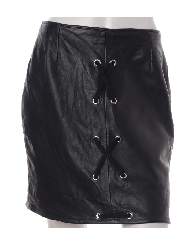 Comfortable Tops Label Scarlet Lace Up Leather Skirt