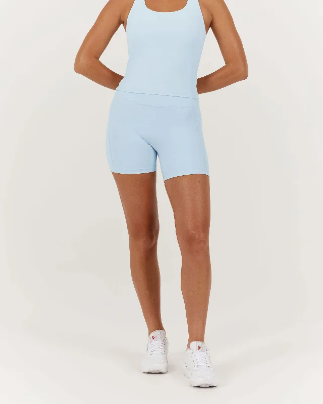 Comfortable Tops MOTION POCKET SHORTS 6" - ICE BLUE